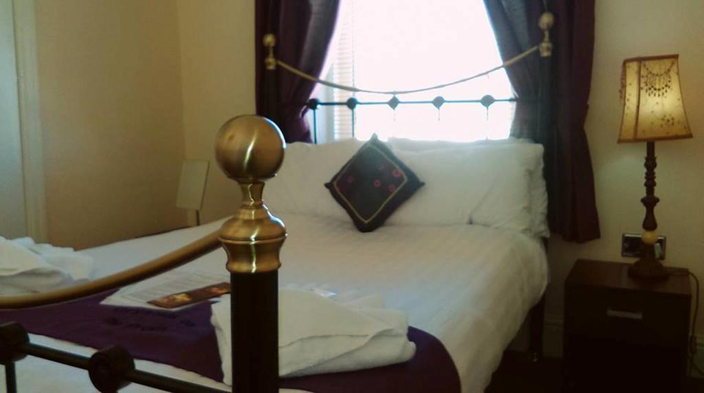 Hotel Crystals On The Prom Blackpool Esterno foto